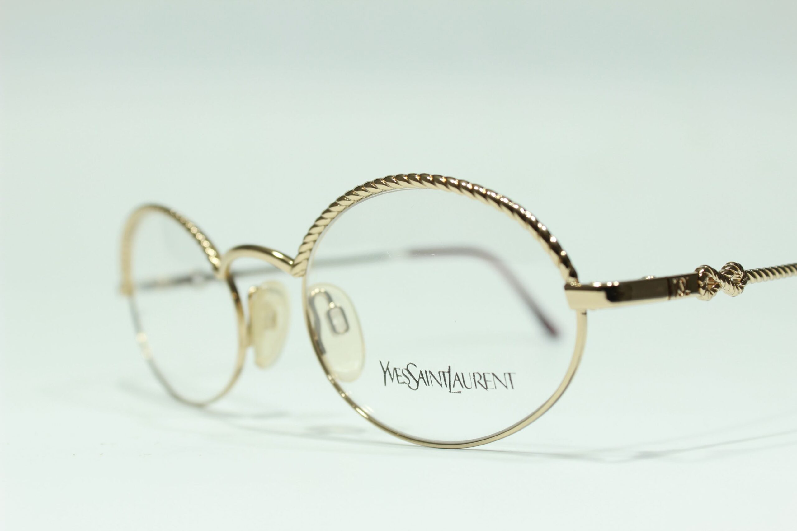 YvesSaintLAURENT 4101