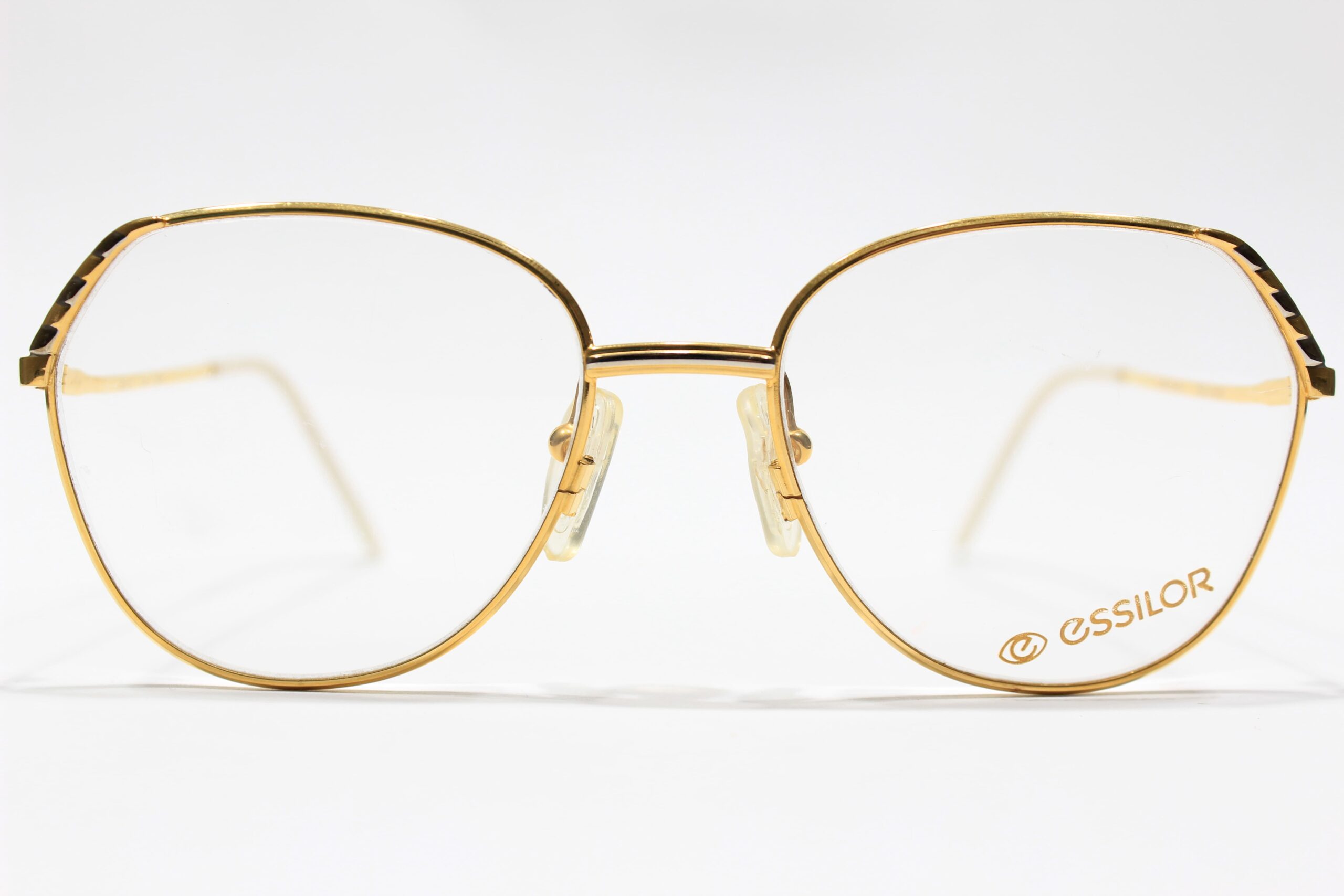 Les Lunettes Essilor 383