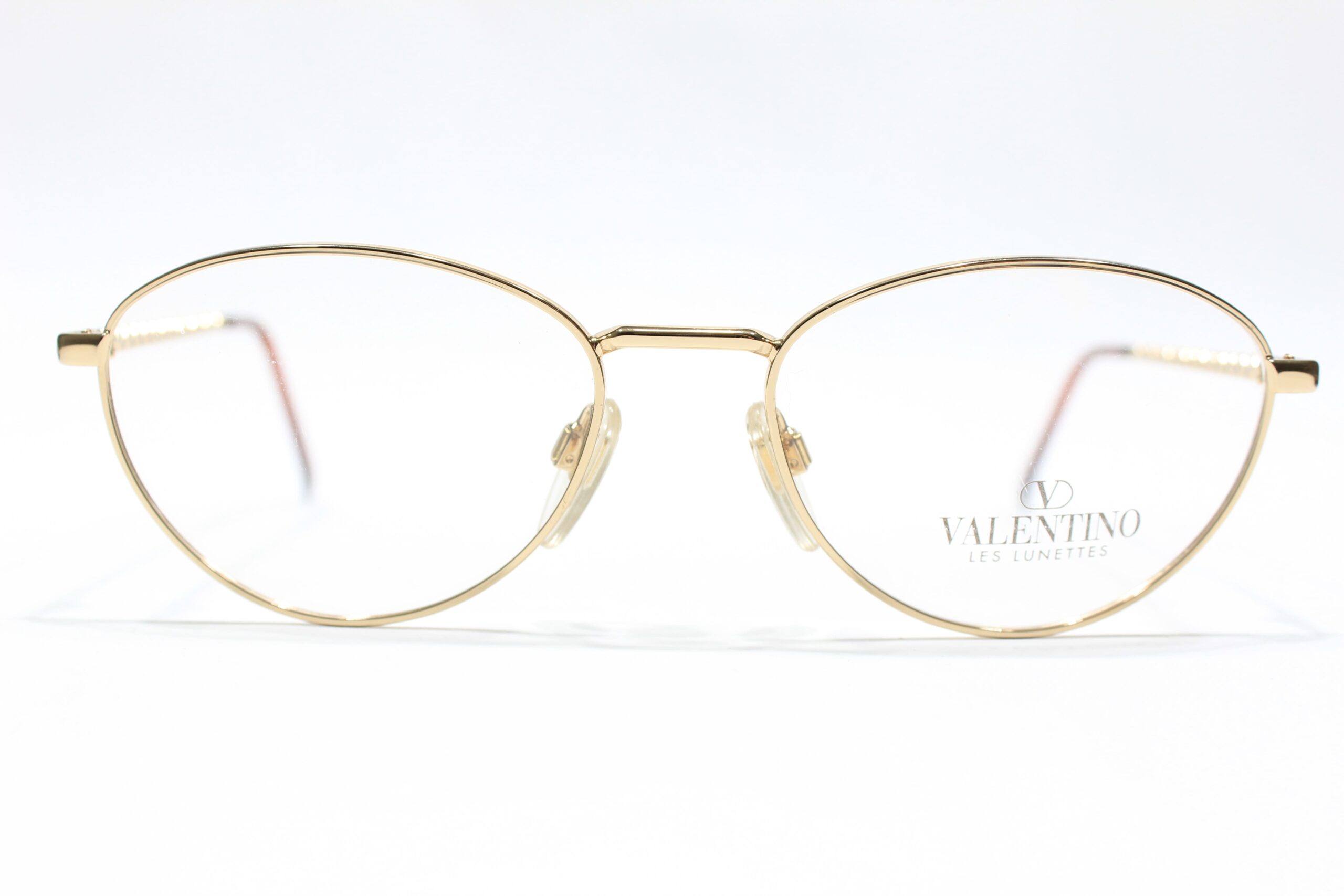 VALENTINO V444