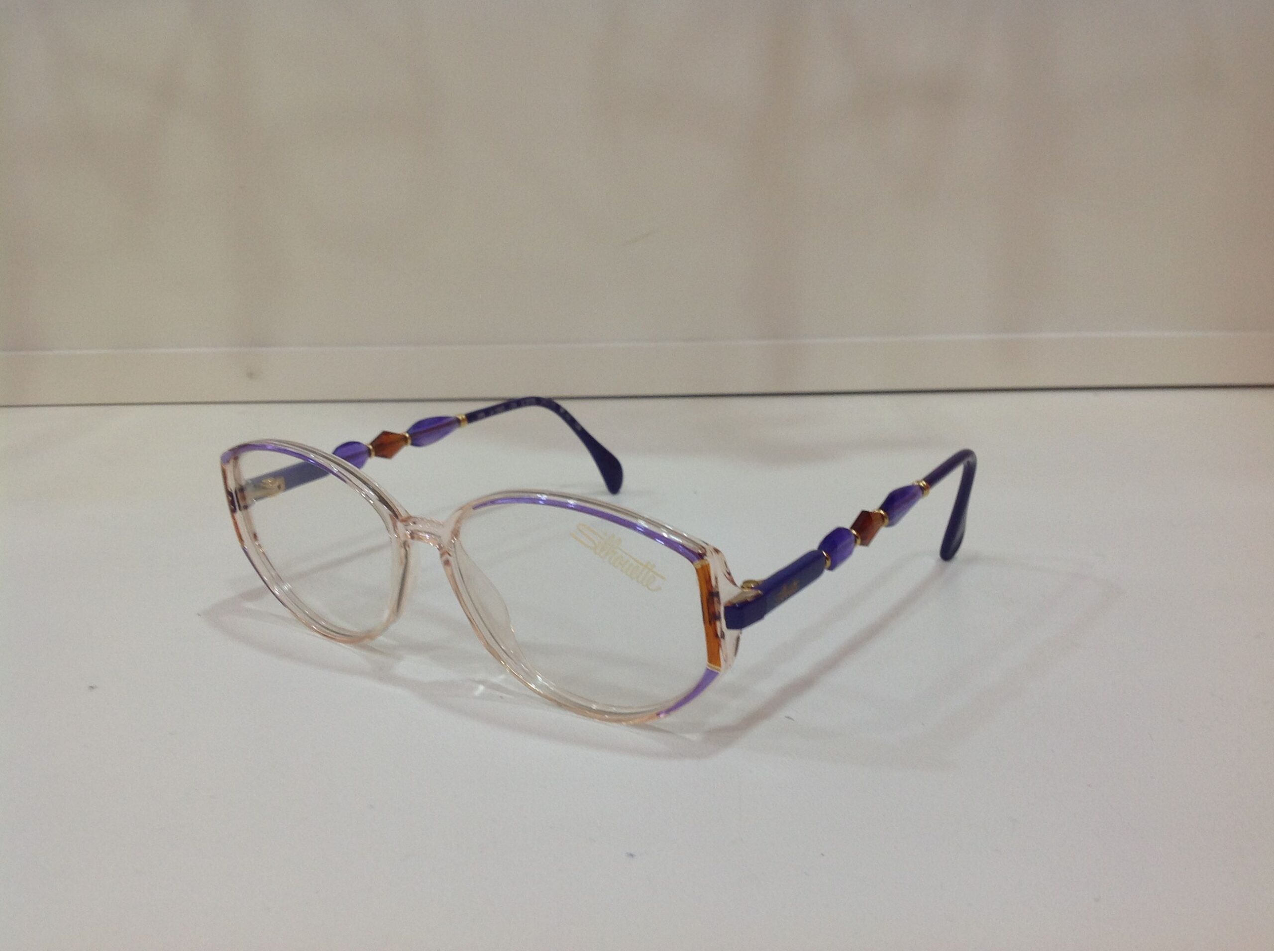 Silhouette M1802/20