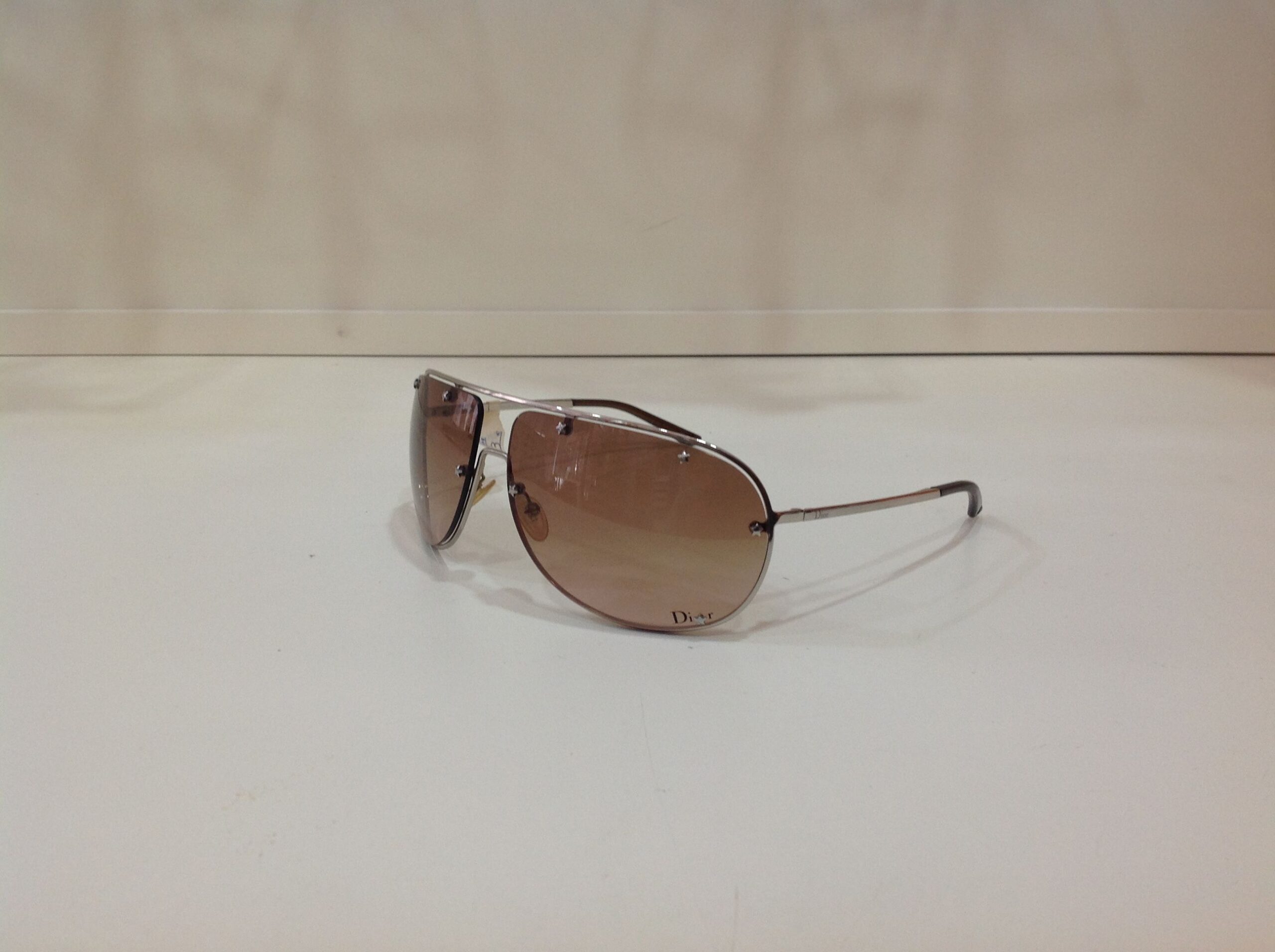 Dior windshield 1