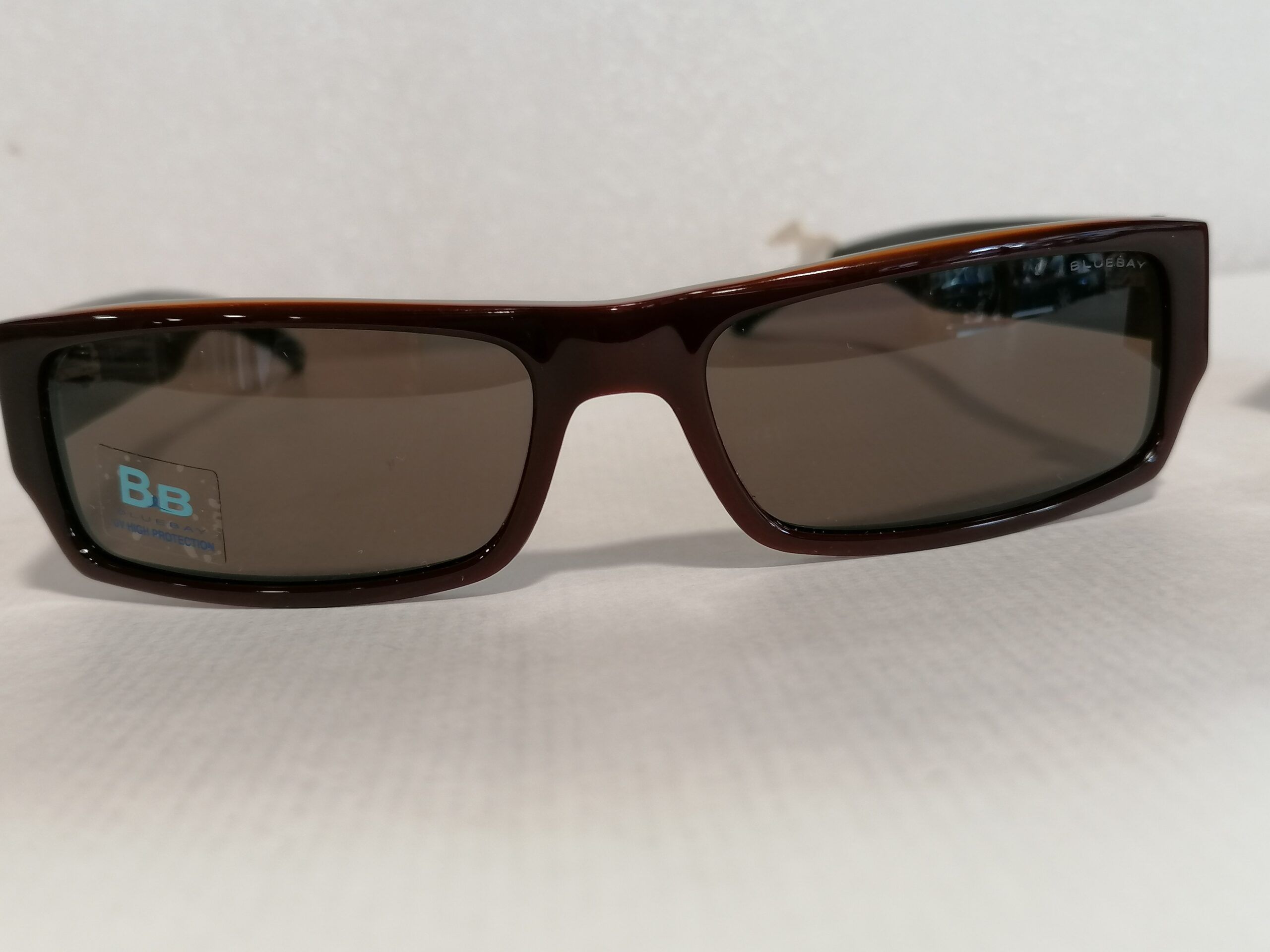 BLUEBAY 584