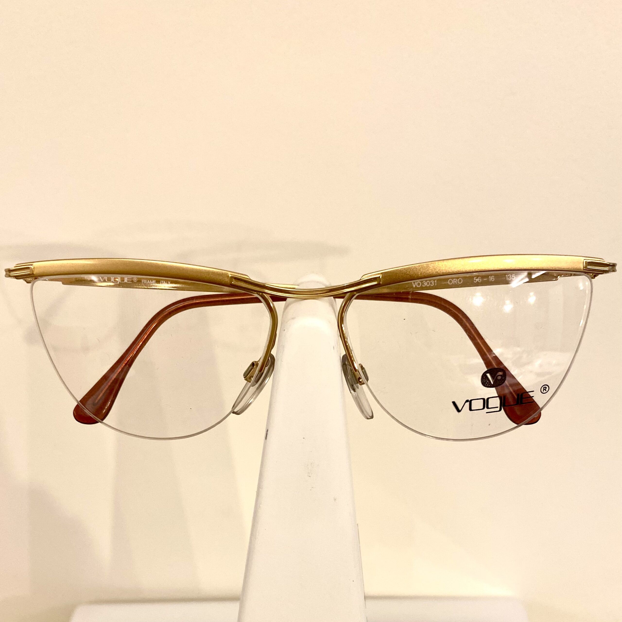 VOGUE 3031